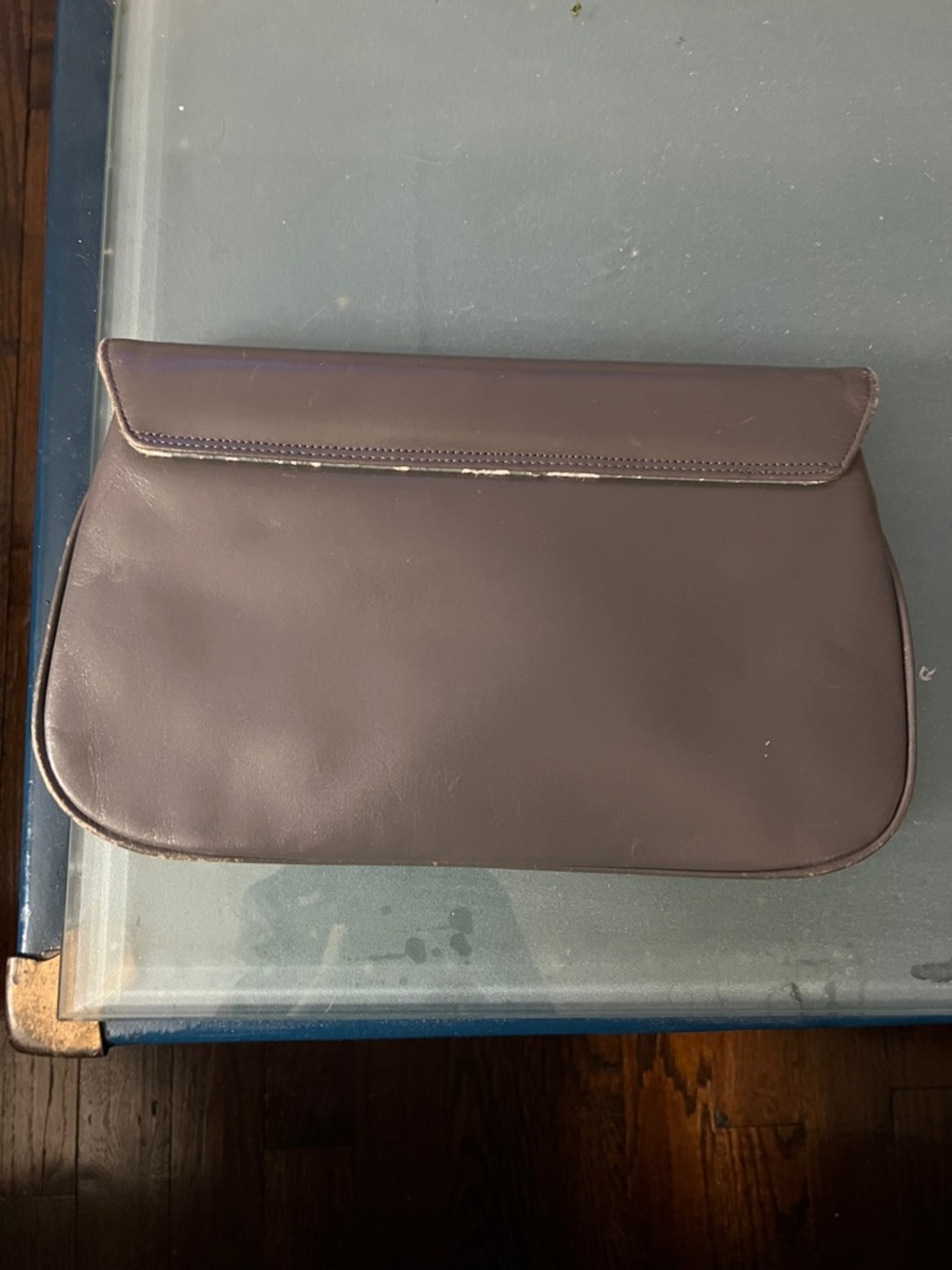 Givenchy grey Leather Fold-Over Clutch with Gold Logo - Picture 2 of 5